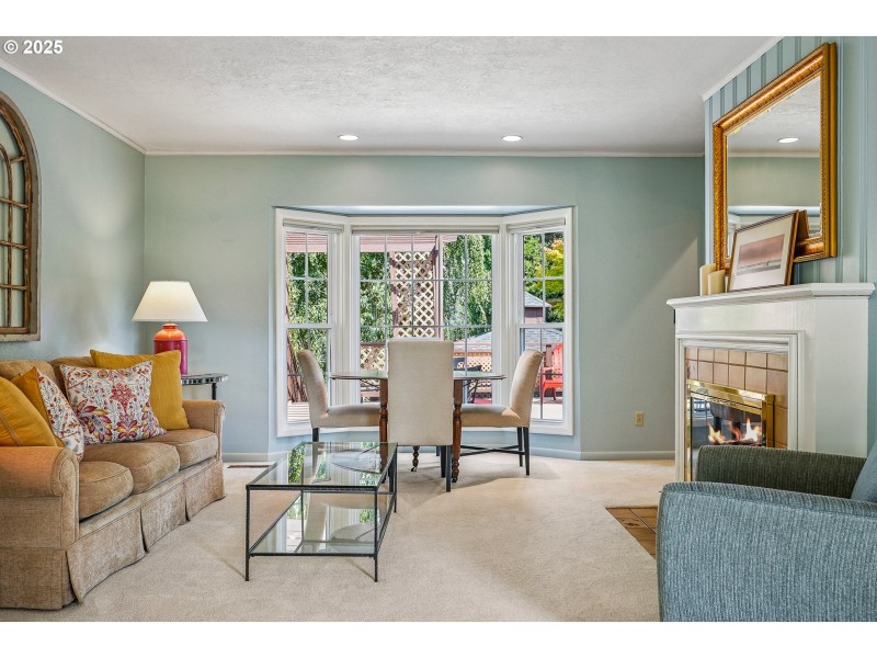 Living Room/Dining Room