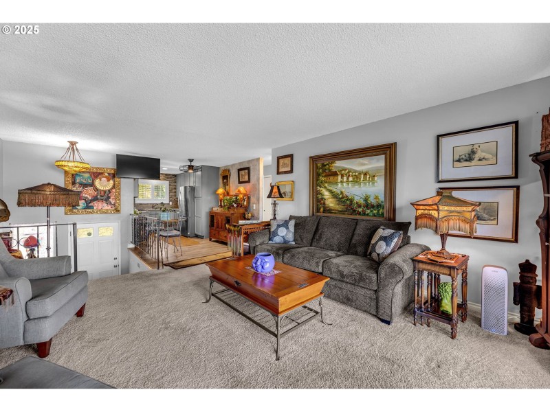 Living Room/Dining Room