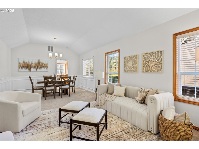 Living Room/Dining Room