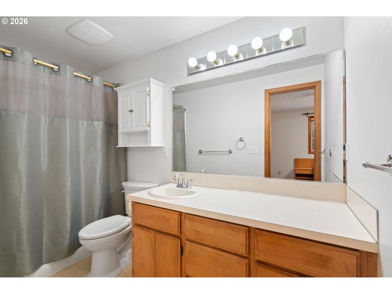 En Suite Bathroom