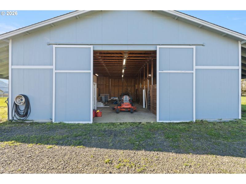 Barn