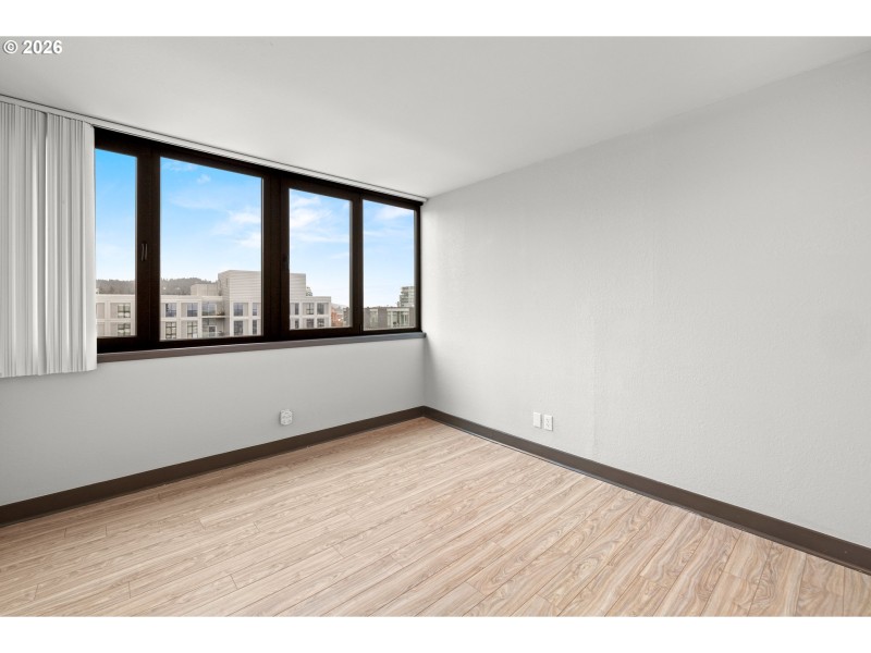 Bedroom, Primary