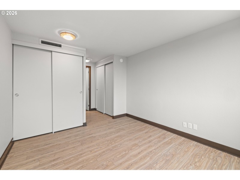 Bedroom, Primary
