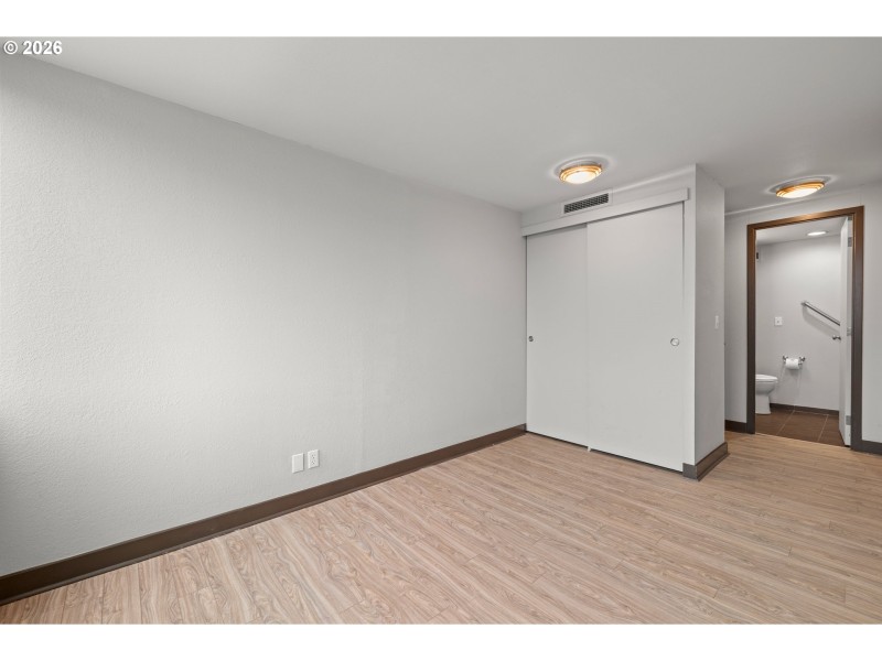 Bedroom, Primary