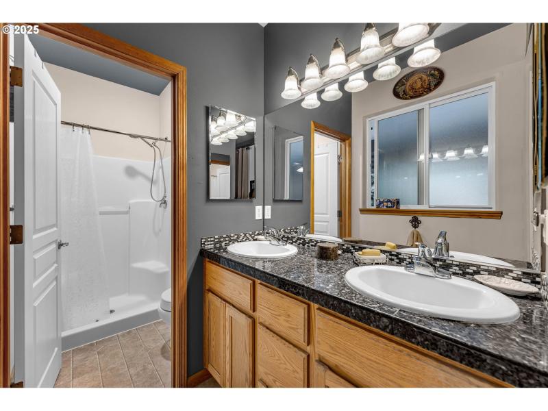 Owner's Suite Bathroom