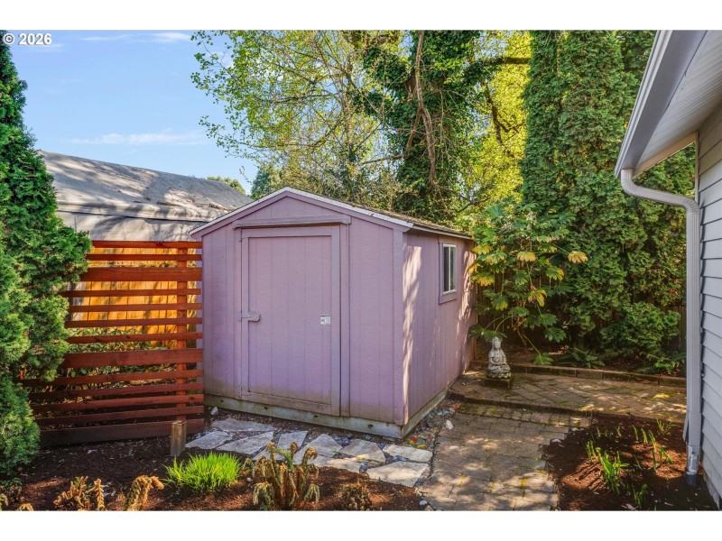 Shed