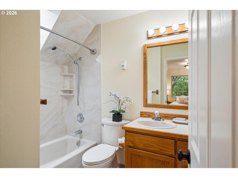 Bathroom, Attached
