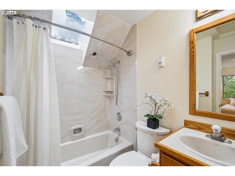 Bathroom, Attached