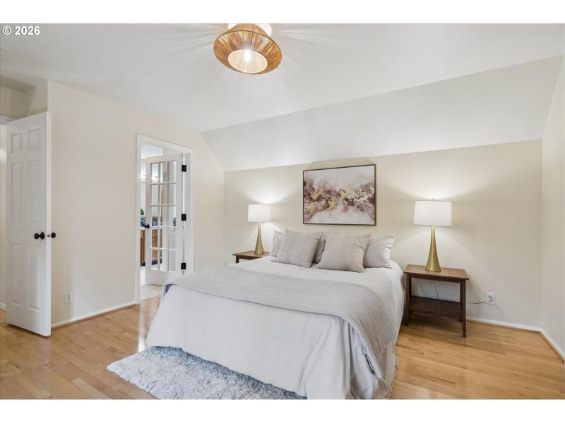 Bedroom, Primary