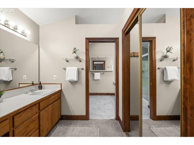 Owner's Suite Bathroom