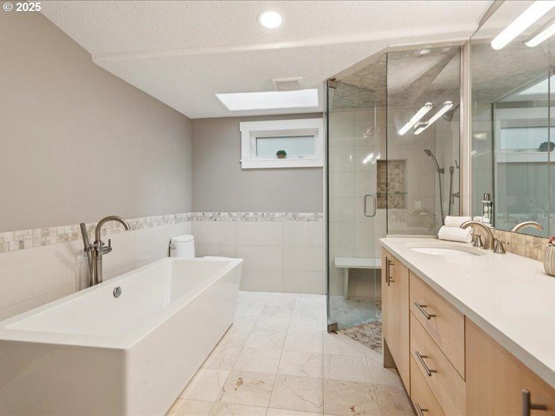 Bathroom, Attached
