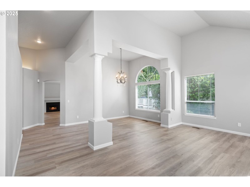 Living Room/Dining Room