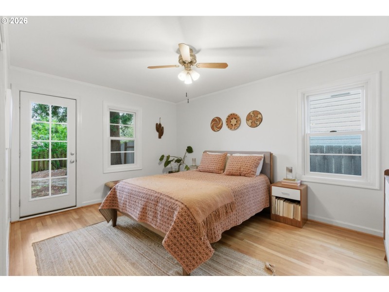 Bedroom, Primary