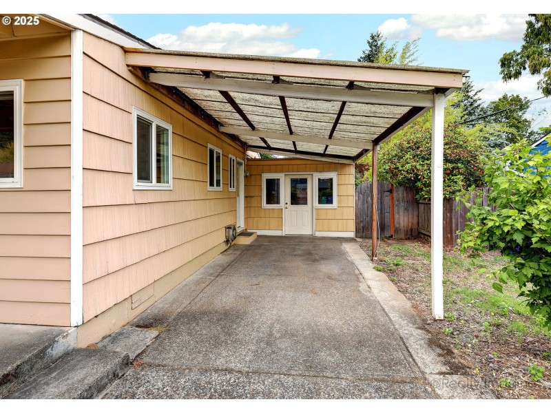 Carport