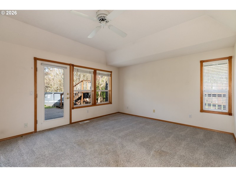 Bedroom, Primary