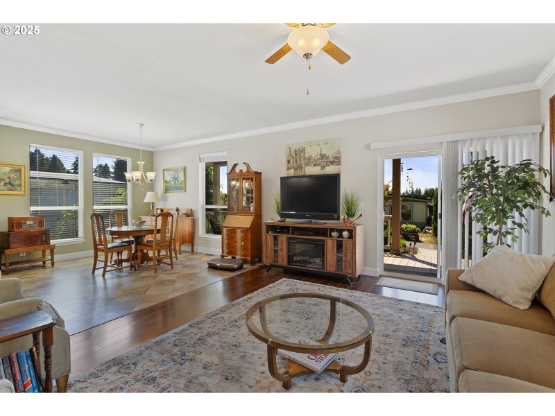 Living Room/Dining Room