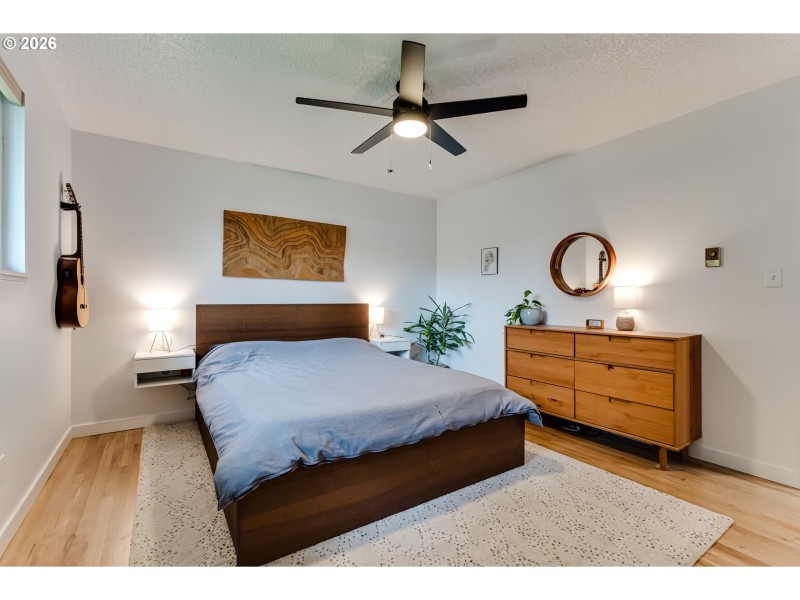 Bedroom, Primary