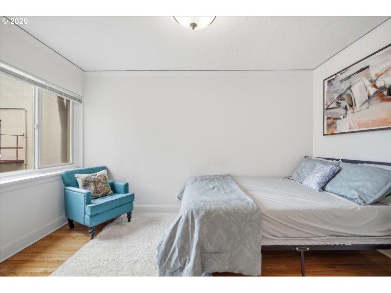Bedroom, Primary