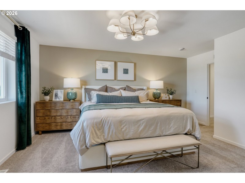 Bedroom, Primary