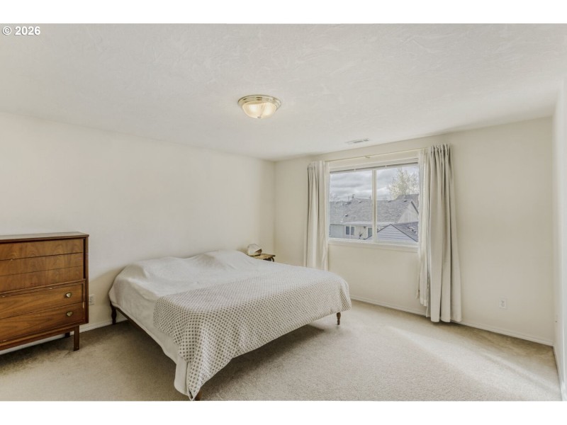 Bedroom, Primary