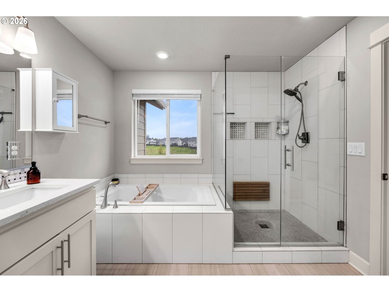 Owner's Suite Bathroom