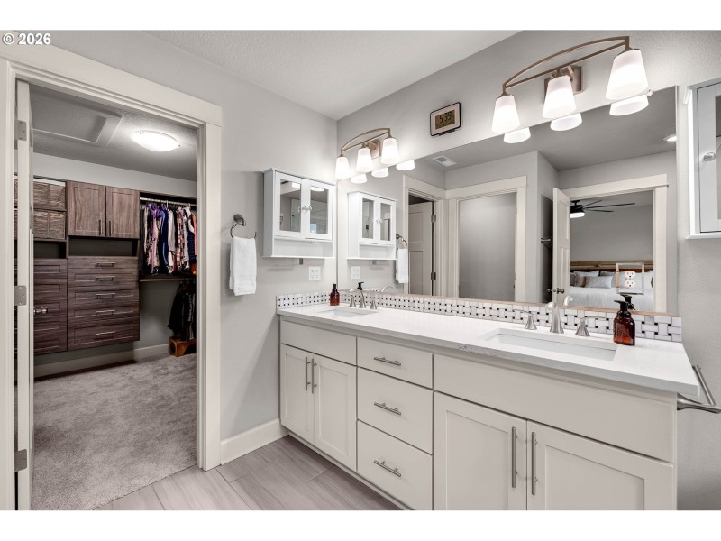 Owner's Suite Bathroom
