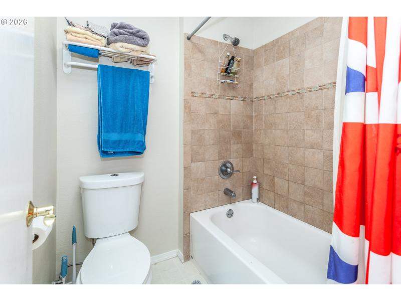 En Suite Bathroom