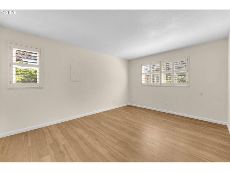 Bedroom, Primary