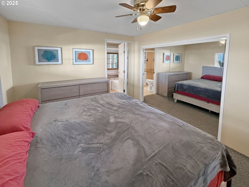 Bedroom, Primary