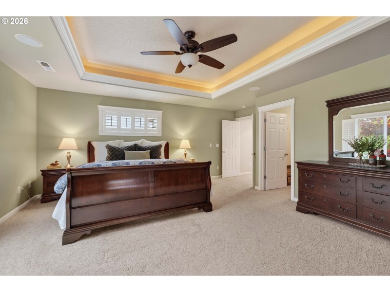 Bedroom, Primary