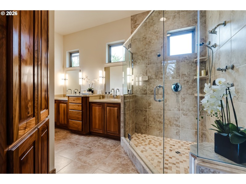 Bathroom, Attached
