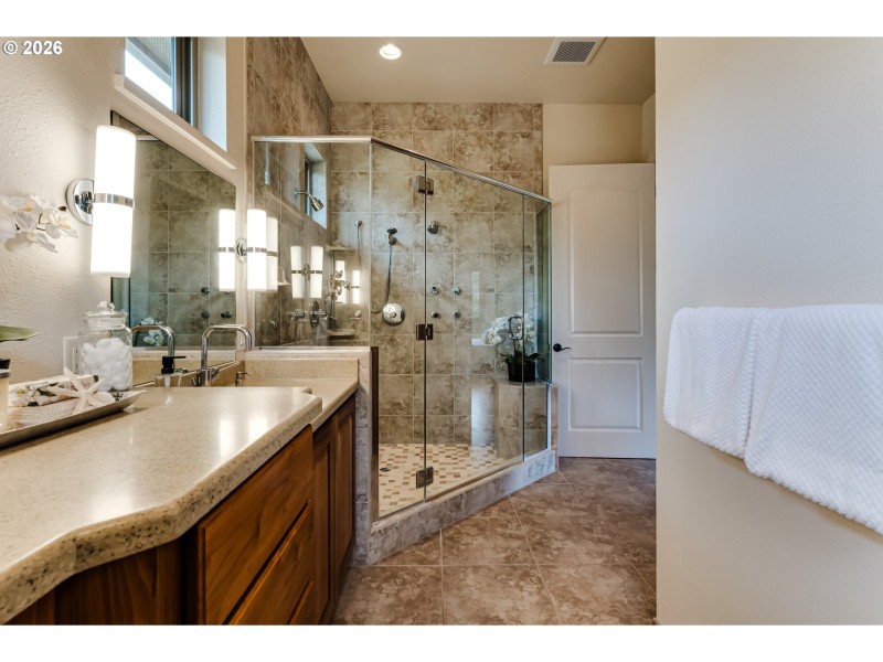 Bathroom, Attached