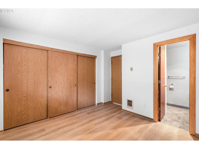 Bedroom, Owner's Suite