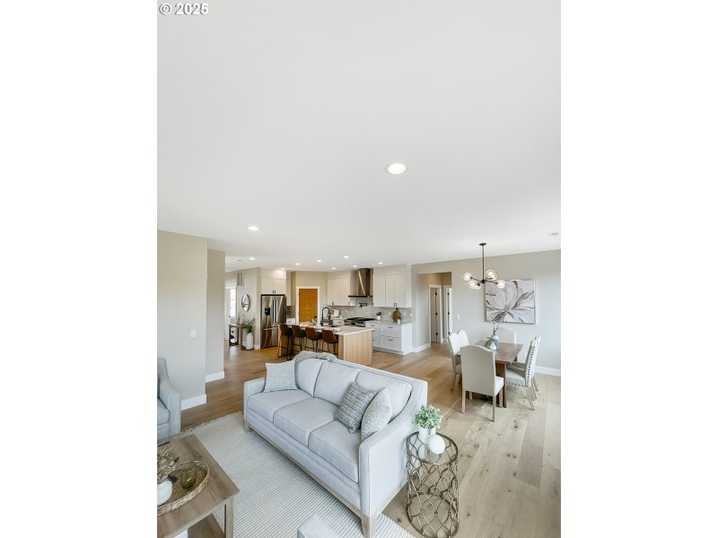 Living Room/Dining Room