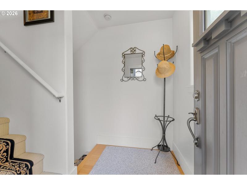 Entrance/Foyer