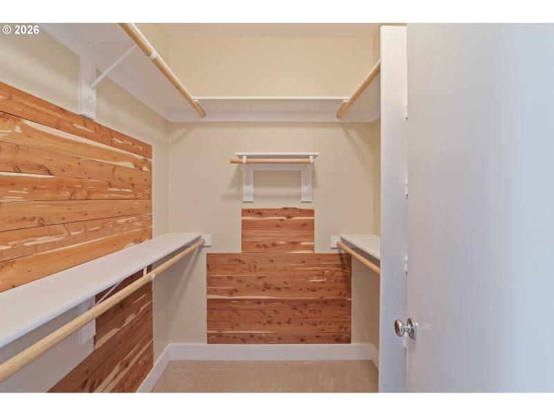Bedroom, Primary