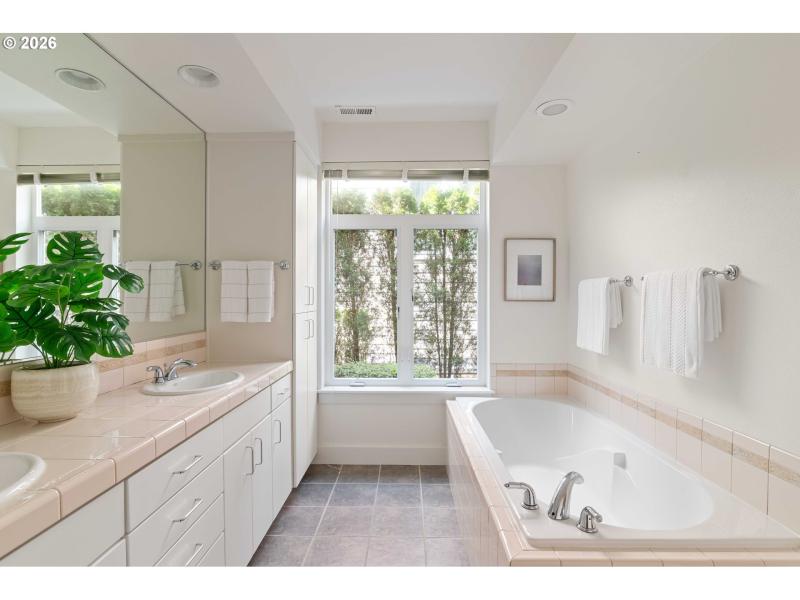Bathroom, Attached