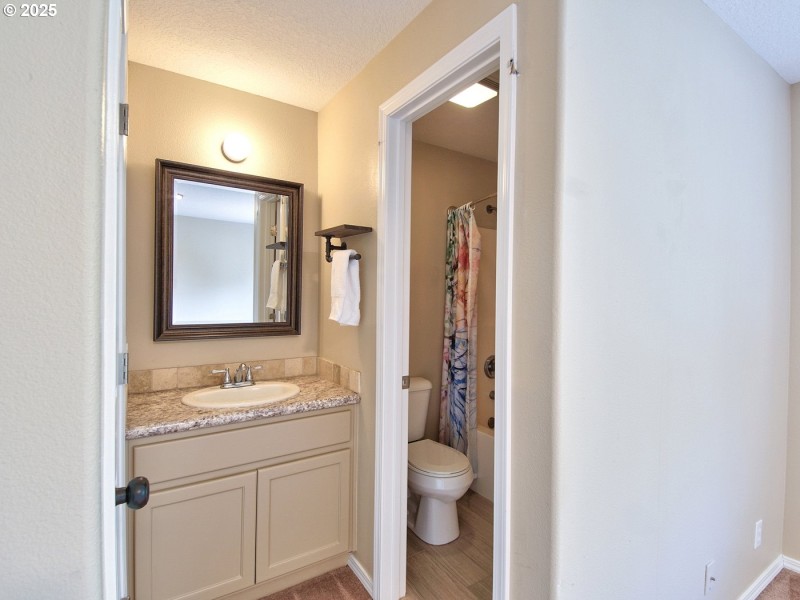Bathroom, Attached