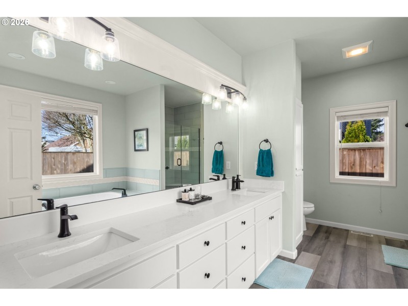 Bathroom, Attached