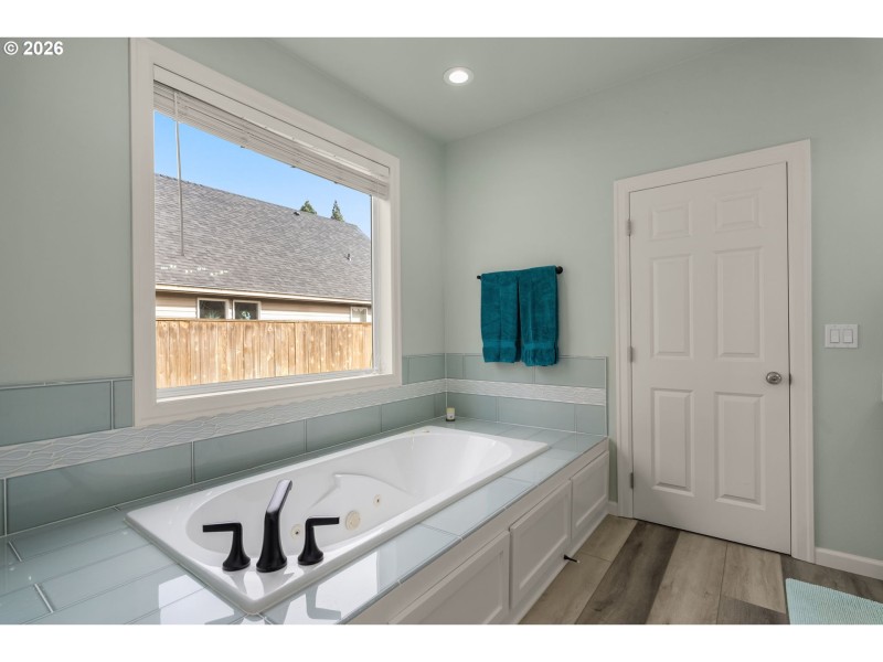 Bathroom, Attached