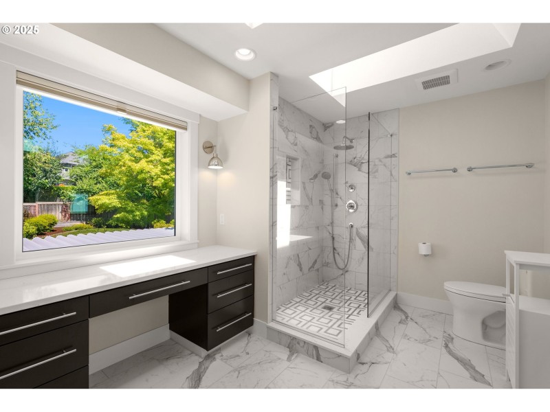 Owner's Suite Bathroom