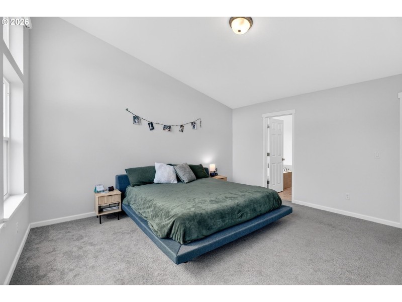 Bedroom, Primary