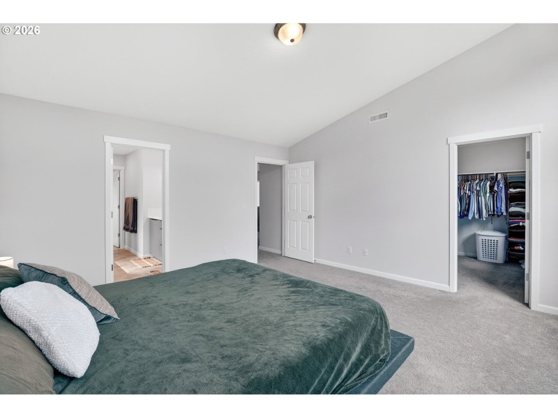 Bedroom, Primary