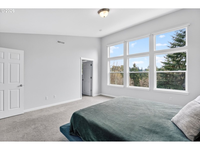 Bedroom, Primary