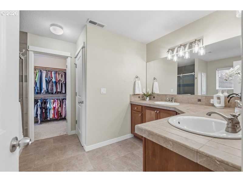 Bathroom, Attached