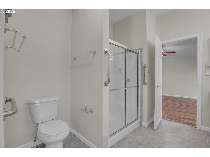 Owner's Suite Bathroom