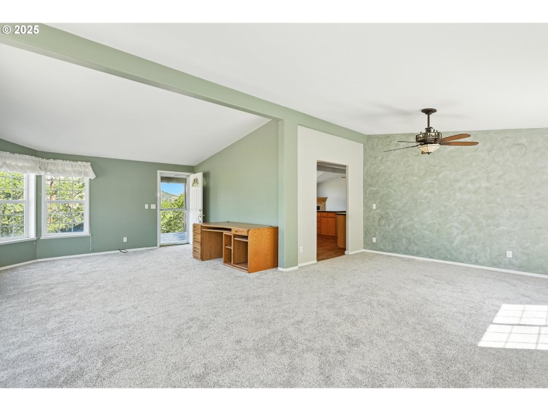 Living Room/Dining Room