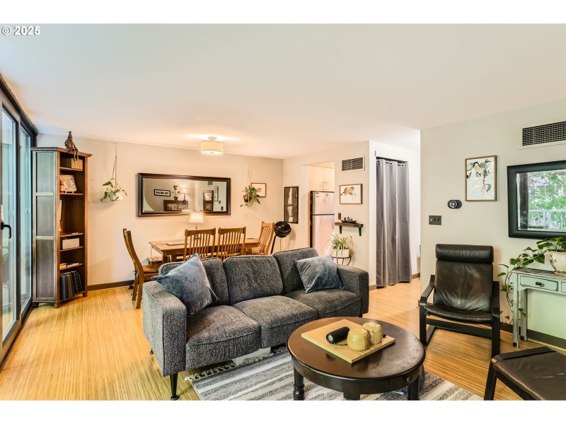 Living Room/Dining Room