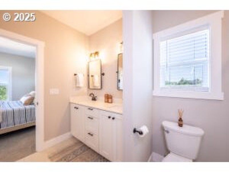 Owner's Suite Bathroom