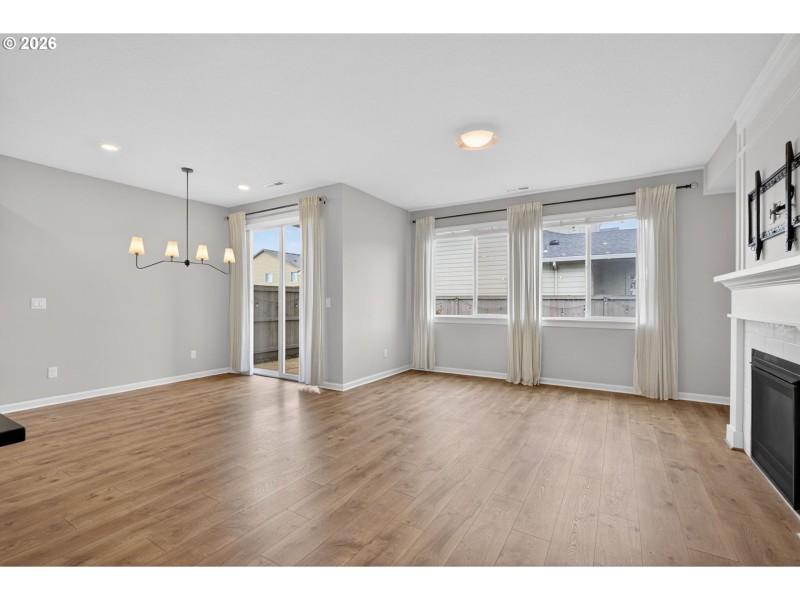 Living Room/Dining Room